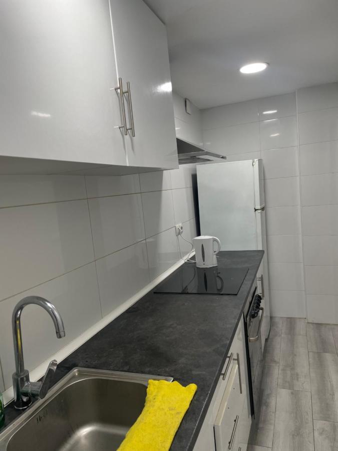 Habitacion Privada Workstay บาเลนเซีย ภายนอก รูปภาพ